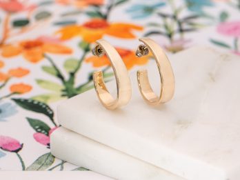 Large Oval Drop